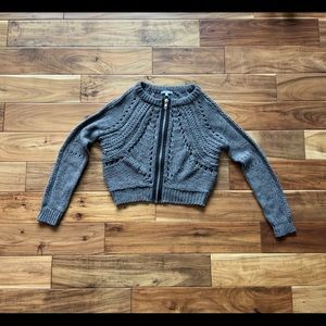 Cropped, zippered, grey sweater
